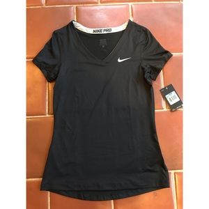 NWT Nike Athletic top M